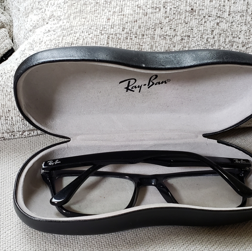 Rayban prescription glasses, minor bifocal adjustment on lense for readers 1.0
